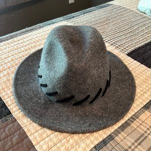CALLANAN, European designer gray felt hat
